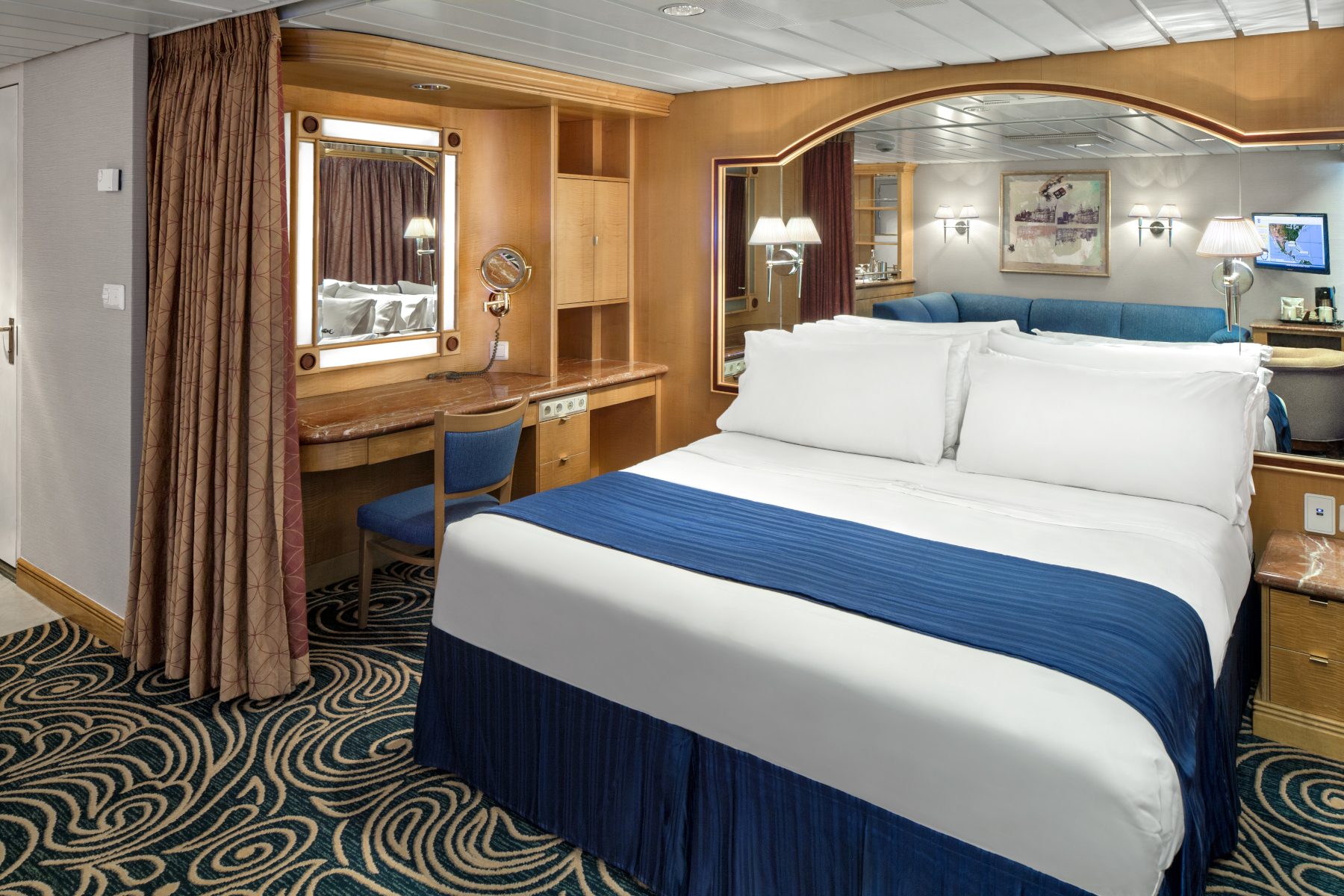MyCruise Royal-Caribbean-Cruise-Line Vision-of-the-Seas Kahytter Suite GS2